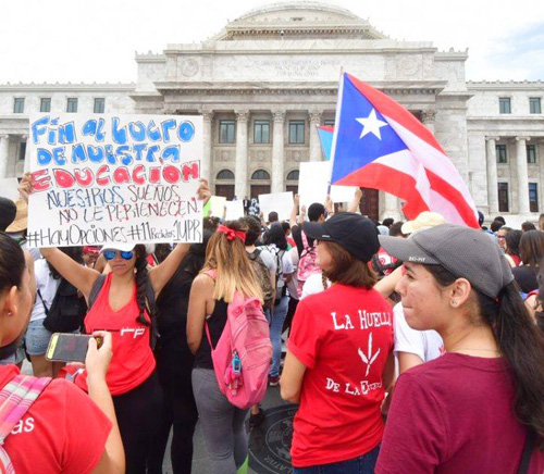 Puerto Rican students protest cuts,tuition rise